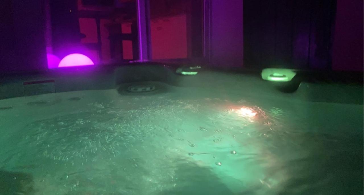 La Suite De Charme Du Mas De La Fontaine De Jonquier Avec Spa Privatif Séguret Εξωτερικό φωτογραφία