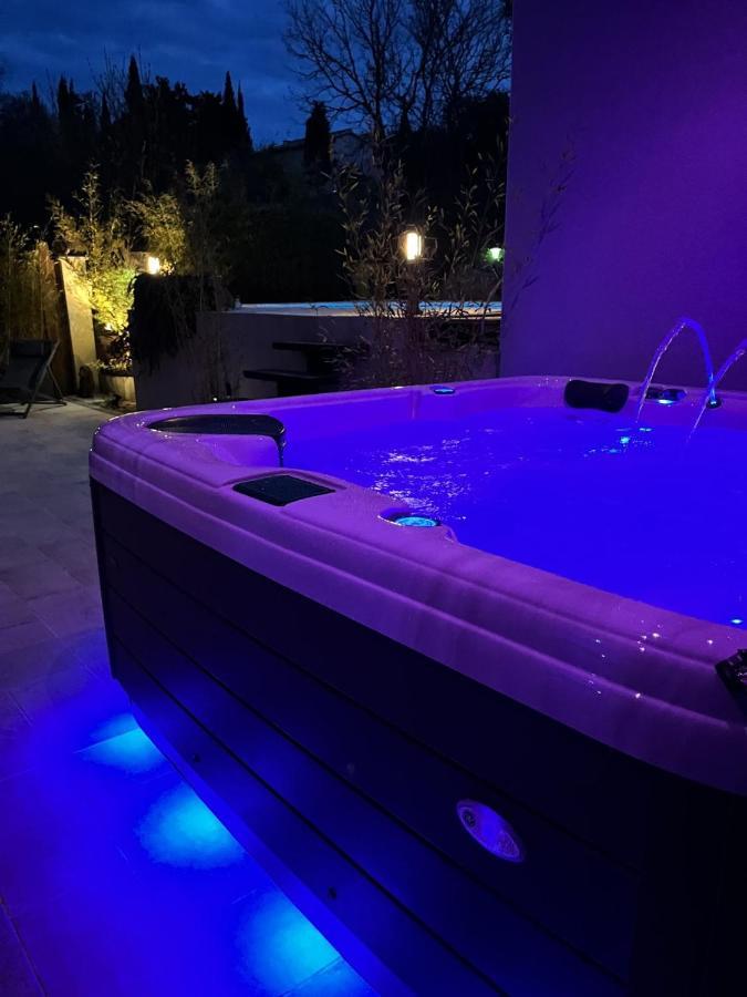 La Suite De Charme Du Mas De La Fontaine De Jonquier Avec Spa Privatif Séguret Εξωτερικό φωτογραφία