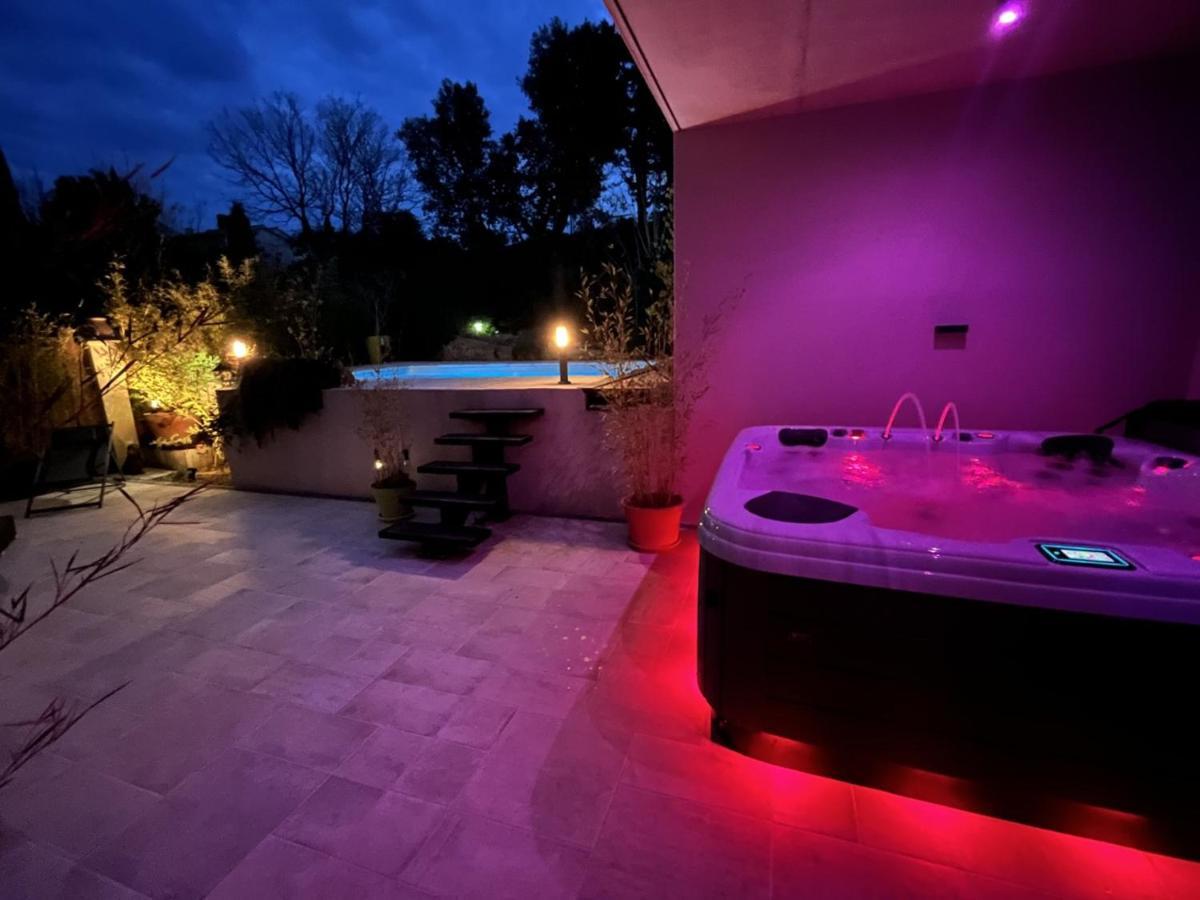 La Suite De Charme Du Mas De La Fontaine De Jonquier Avec Spa Privatif Séguret Εξωτερικό φωτογραφία