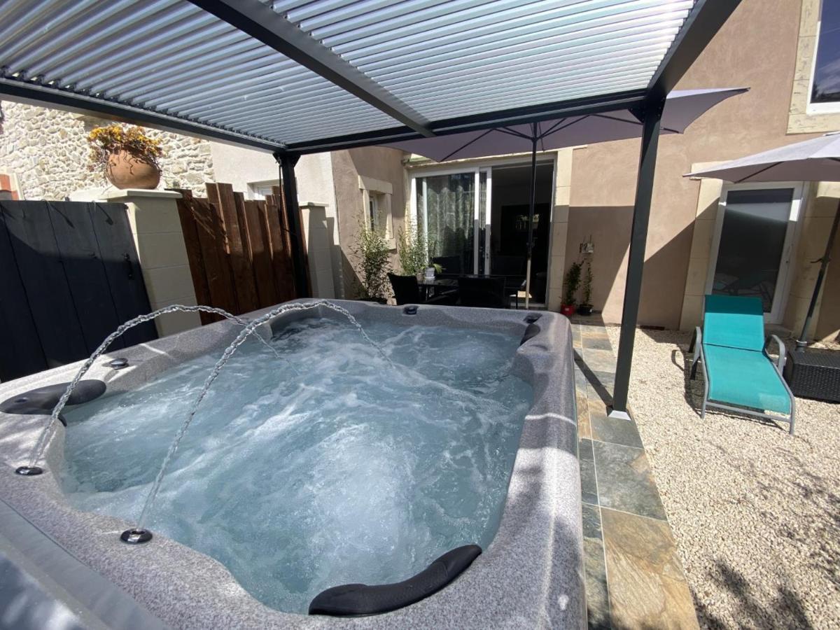 La Suite De Charme Du Mas De La Fontaine De Jonquier Avec Spa Privatif Séguret Εξωτερικό φωτογραφία